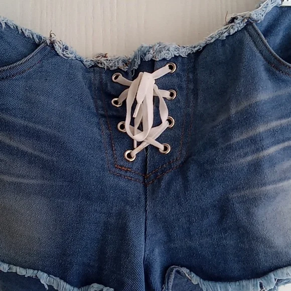 Chicos | Ultra High Fringe Denim Shorts - Picture 2 of 4